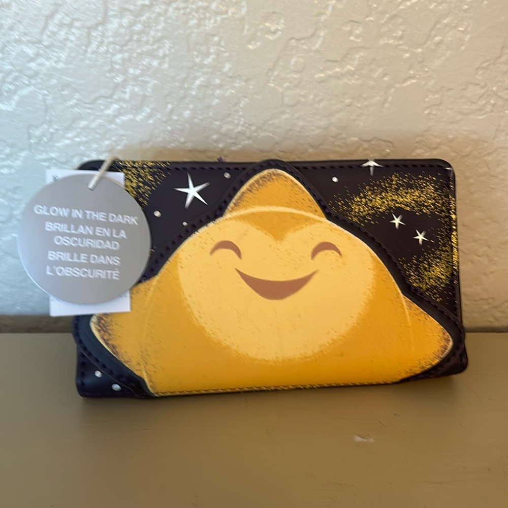 Disney Parks Loungefly WISH Star Wallet.  Glow in the Dark. NWT.